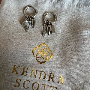 Kendra Scott Zoey Huggies